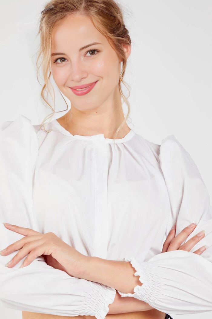 Elegant Leni Riefenstahl White Dirndl Blouse With Puff Sleeves