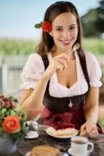Elegant Zirndorf Floral Design Dirndl Dress